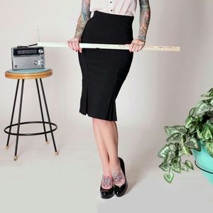 High waist pencil skirt